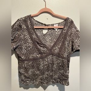 Women’s flower crop top. Size XL